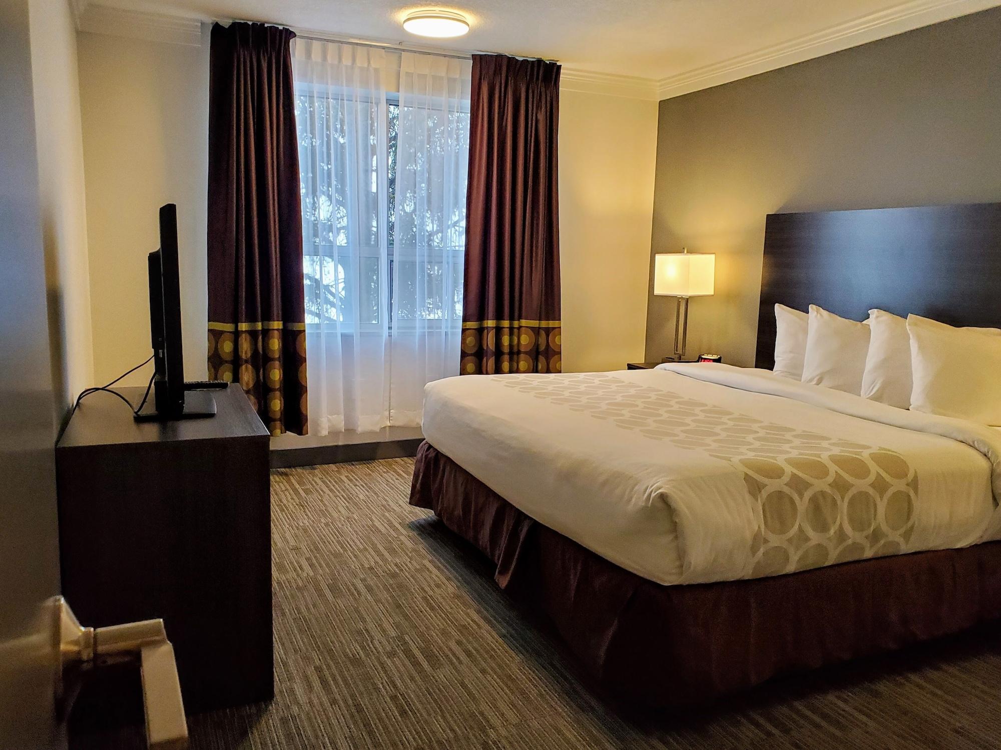 Super 8 By Wyndham Macleod Trail Calgary Hotel Ngoại thất bức ảnh