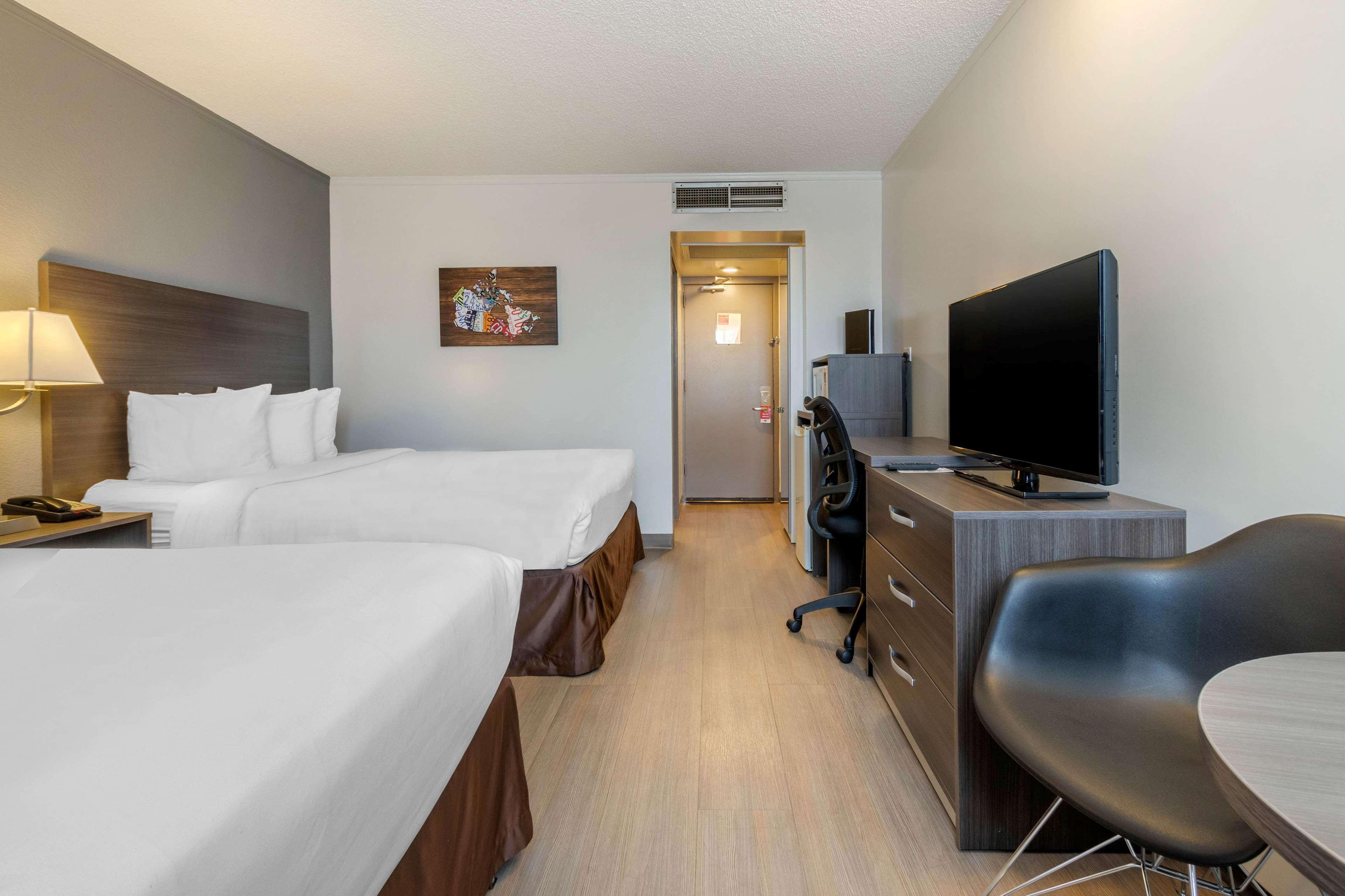 Super 8 By Wyndham Macleod Trail Calgary Hotel Ngoại thất bức ảnh